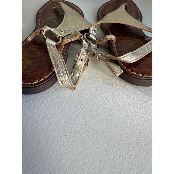 4 for $10 Sam Edelmen Gold Leather Thong Sandals 8.5 - Picture 4 of 7